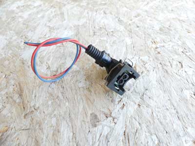 Mercedes Black Connector 2 Pin 2 Wire 2035450528